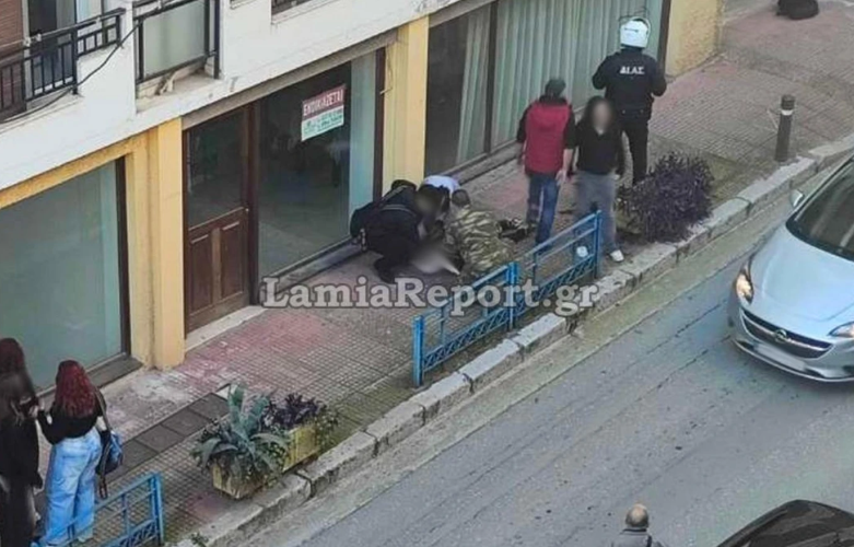 Άγριο-ξύλο-στο-κέντρο-της-Λαμίας-μεταξύ-κοριτσιών-με-την-εμπλοκή-μιας-μητέρας