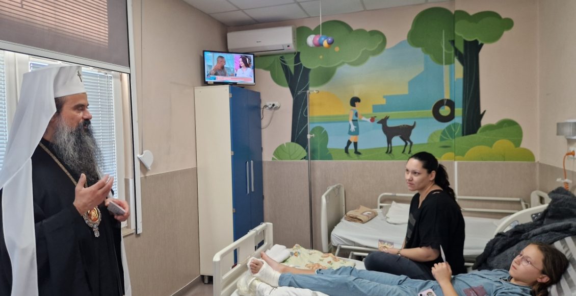Ο-Πατριάρχης-Βουλγαρίας-επισκέφθηκε-το-παιδιατρικό-τμήμα-του-Νοσοκομείου-Πιρόγκοφ