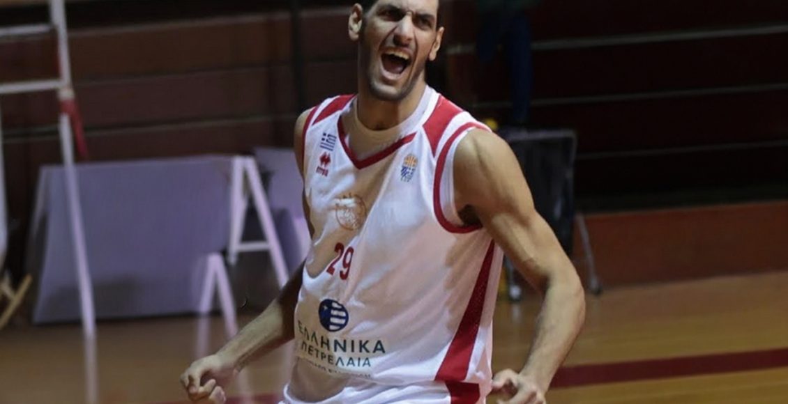 mvp-της-10ης-αγωνιστικής-ο-Αντώνης-Καραγιαννίδης-μετά-την-εμφάνιση-στη-Νέα-Σμύρνη