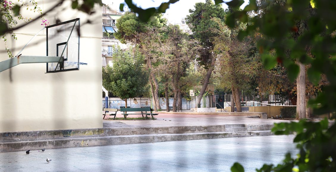 «Την-έλεγαν-“πρεζάκι”-και-“βρωμιάρα”»:-Τι-υποστηρίζει-η-αδελφή-της-κοπέλας-που-μαχαίρωσε-συμμαθήτριά-της