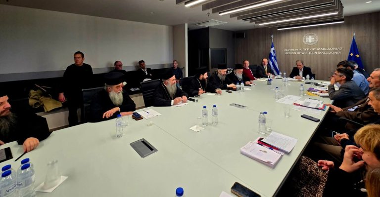 Δ.-Μακεδονία:-Συνάντηση-Περιφερειάρχη-με-τους-Μητροπολίτες