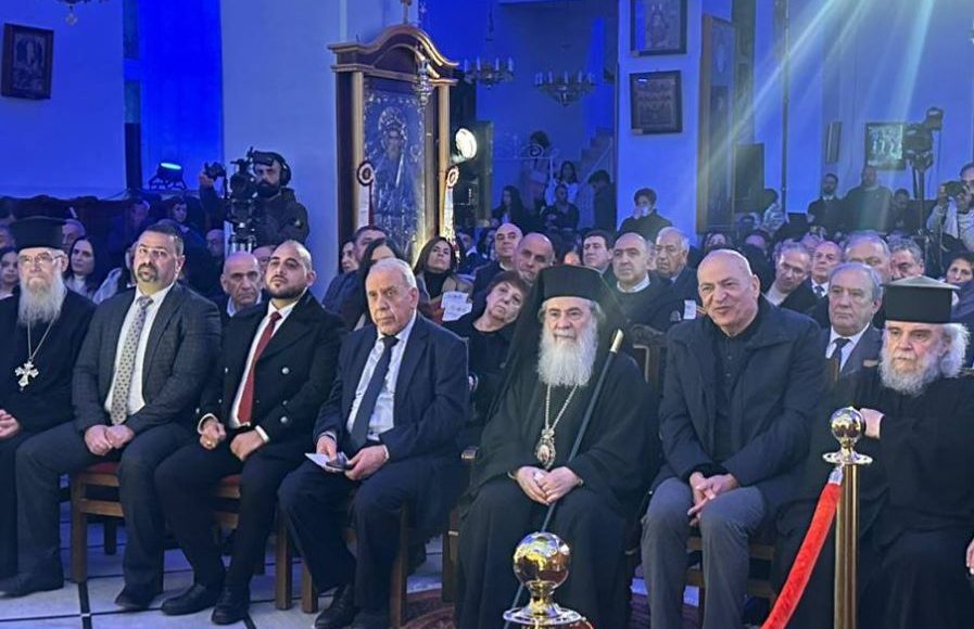 Ιεροσολύμων-Θεόφιλος:-Να-εορτάσουμε-πνευματικά-και-όχι-κοσμικά-τη-Μητρόπολη-των-εορτών,-τα-Χριστούγεννα