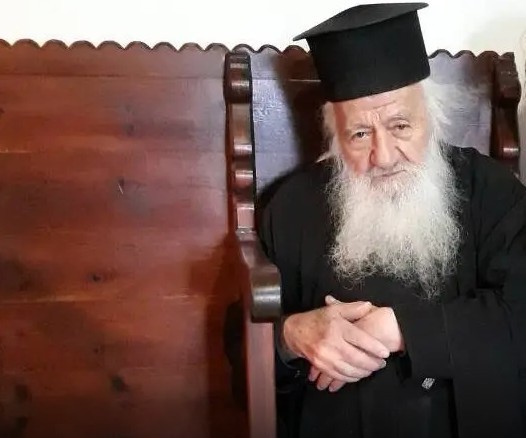 Εκοιμήθη-ο-π.-Μενέλαος-Βαλανάς