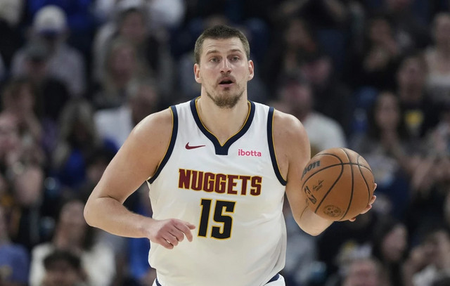 Το…-μυθικό-αυτοκίνητο-του-Γιόκιτς