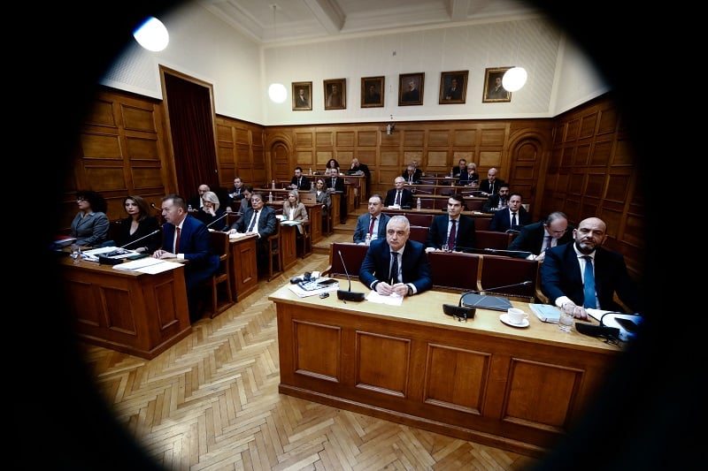 Εξεταστική-για-ΟΠΕΚΕΠΕ:-Ενημέρωση-από-τηλεοπτικό-σταθμό-για-ρεπορτάζ-που-αφορά-τον-«Φραπέ»-ζητά-η-ΝΔ