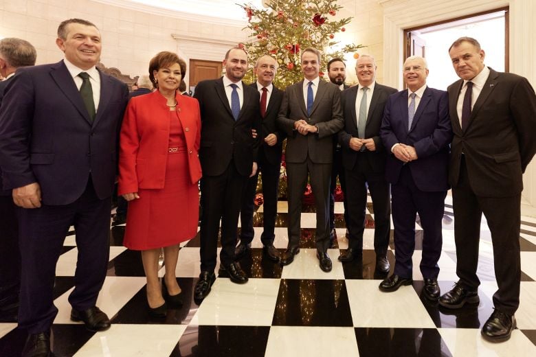 Στο-Μέγαρο-Μαξίμου-μέλη-της-Κοινοβουλευτικής-Ομάδας-της-Νέας-Δημοκρατίας-ύστερα-από-πρόσκληση-του-πρωθυπουργού