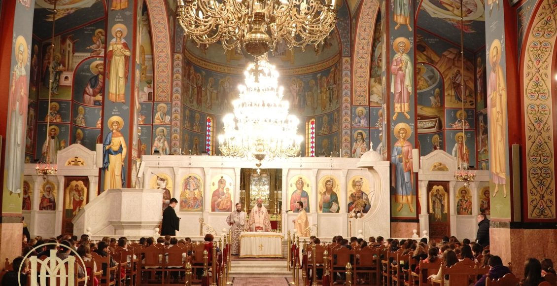 Τέλεση-μαθητικής-Θείας-Λειτουργίας-από-τον-Μητροπολίτη-Θεσσαλονίκης-στον-ΙΝ.Μεταμορφώσεως-του-Σωτήρος