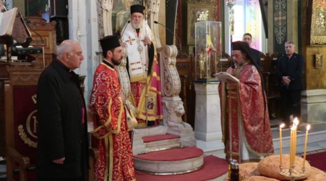 Η-Ερμούπολη-τίμησε-την-μνήμη-των-Προστατών-του-Πυροσβεστικού-Σώματος-Αγίων-Τριών-Παίδων-και-του-Προφήτου-Δανιήλ