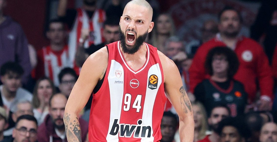 Μήνυμα-Φουρνιέ-για-τον-Ολυμπιακό:-Το-πιο-βαθύ-σκοτάδι-είναι-λίγο-πριν-την-αυγή