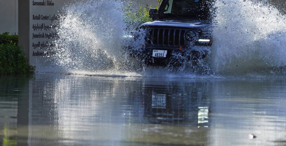 Ισχυρές-καταιγίδες-απειλούν-το-Ντουμπάι