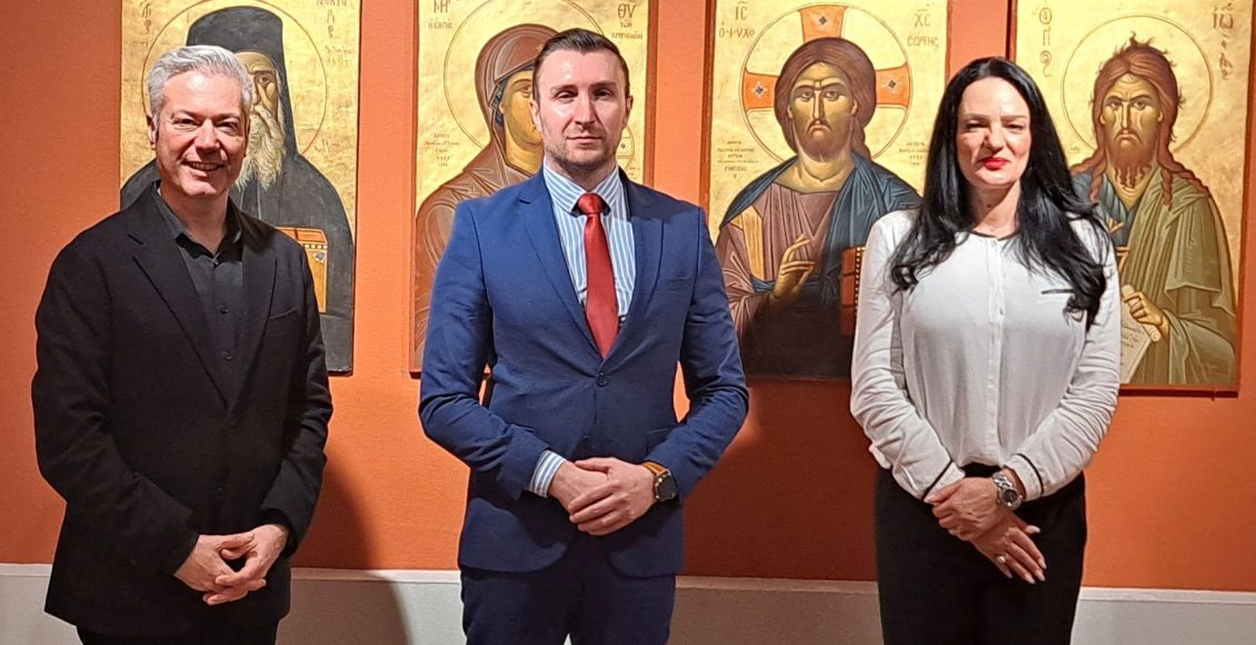 Η-Γενική-Πρόξενος-της-Δημοκρατίας-της-Σερβίας-στη-Θεσσαλονίκη-επισκέφθηκε-την-Αγιορειτική-Εστία