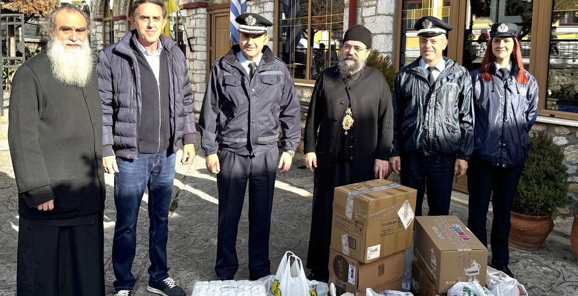 Κάλαντα-Χριστουγέννων-και-ενίσχυση-του-Φιλοπτώχου-Ταμείου-της-ΙΜ.-Καστορίας-από-την-Αστυνομία
