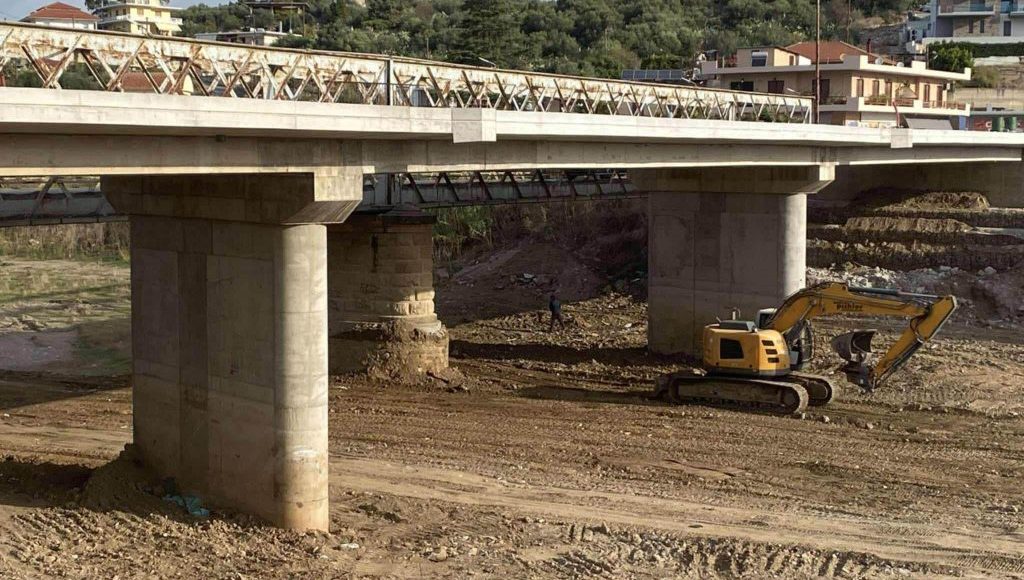 Υπογραφή-νέων-συμβάσεων-συντήρησης-Τεχνικών-Έργων-και-Αντιπλημμυρικής-Προστασίας-στην-ΠΕ-Λακωνίας,-ύψους-500.000-ευρώ-–-Περιφέρεια-Πελοποννήσου