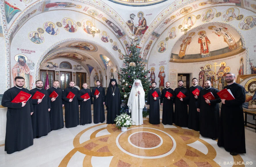 Χορωδίες-έψαλλαν-τα-κάλαντα-στον-Πατριάρχη-Ρουμανίας