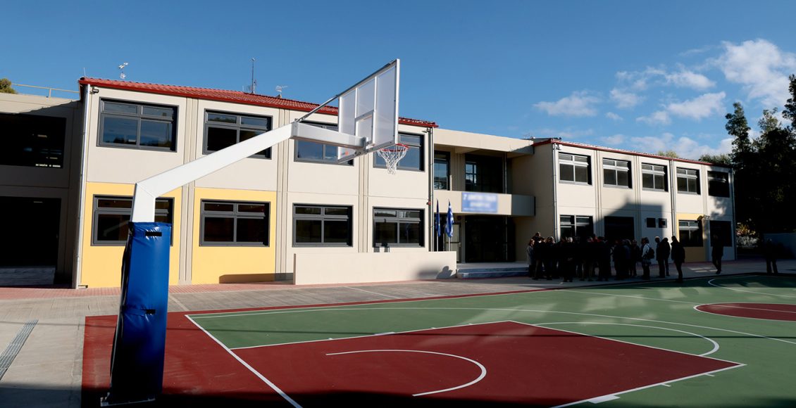 Πώς-δρούσε-το-κύκλωμα-που-διακινούσε-κάνναβη-και-κοκαΐνη-σε-σχολεία-της-Αττικής-και-γήπεδα-και-είχε-ως-«βαποράκια»-ανήλικους