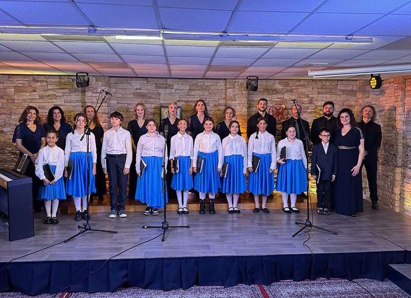 «Θεού-Φως-Ήλθε-στη-Γη»-Χριστουγεννιάτικη-χορωδιακή-συναυλία-με-τα-«Καλλιτεχνήματα»-στο-«ΕΝΟΡΙΑ-εν-δράσει»