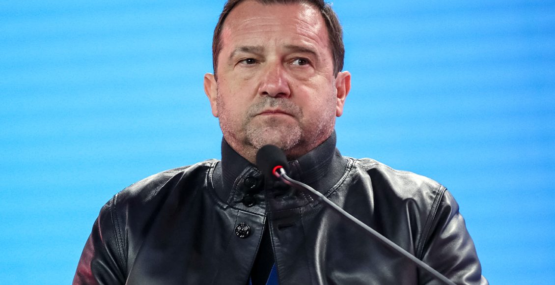 Πλακιάς-κατά-Γεωργιάδη:-«Αν-τα-βρω-με-την-Καρυστιανού-το-πιθανότερο-είναι-να-γυρίσετε-στο-επάγγελμα-του-τηλεβιβλιοπώλη»