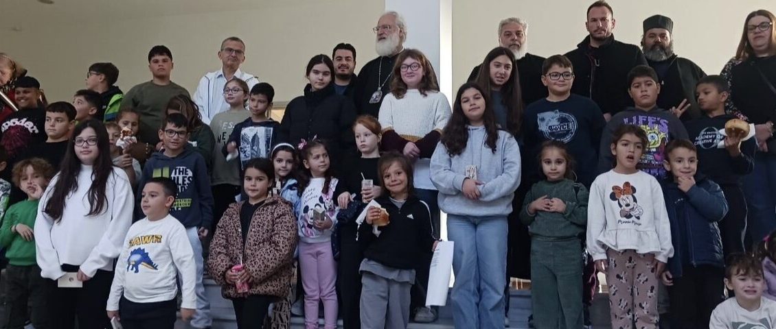 Τα-κάλαντα-των-Χριστουγέννων-έψαλλαν-στον-Αρκαλοχωρίου-Ανδρέα