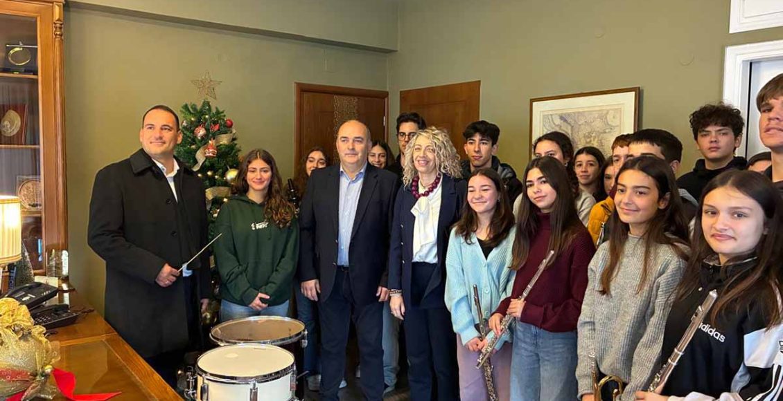 Χριστουγεννιάτικες-μελωδίες-από-το-Μουσικό-Σχολείο-στην-ΠΕ-Αργολίδας-–-Περιφέρεια-Πελοποννήσου