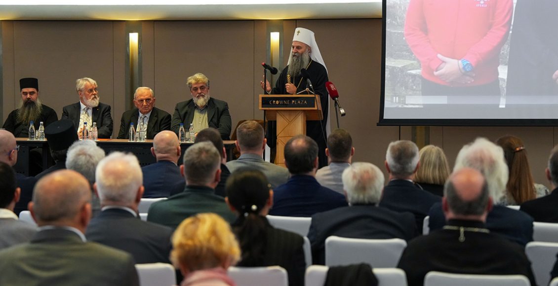 Ο-Σερβίας-Πορφύριος-στη-συνέλευση-για-τα-δέκα-χρόνια-της-Χιλανδαρινής-Ιατρικής-Εταιρείας