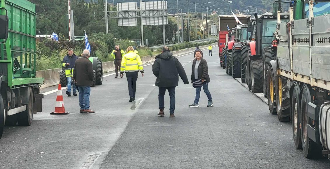Ανοίγουν-μια-λωρίδα-κυκλοφορίας-στην-Περιμετρική-της-Πάτρας-οι-αγρότες-της-Αχαΐας-–-ertnews.gr