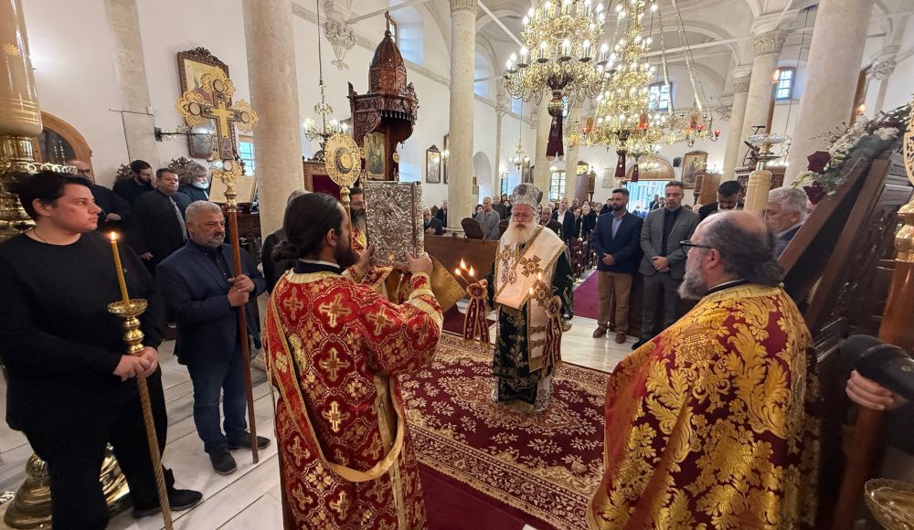 Η-εορτή-των-Χριστουγέννων-στον-Ιερό-Μητροπολιτικό-Ναό-Αγίου-Γεωργίου-Ιεράπετρας