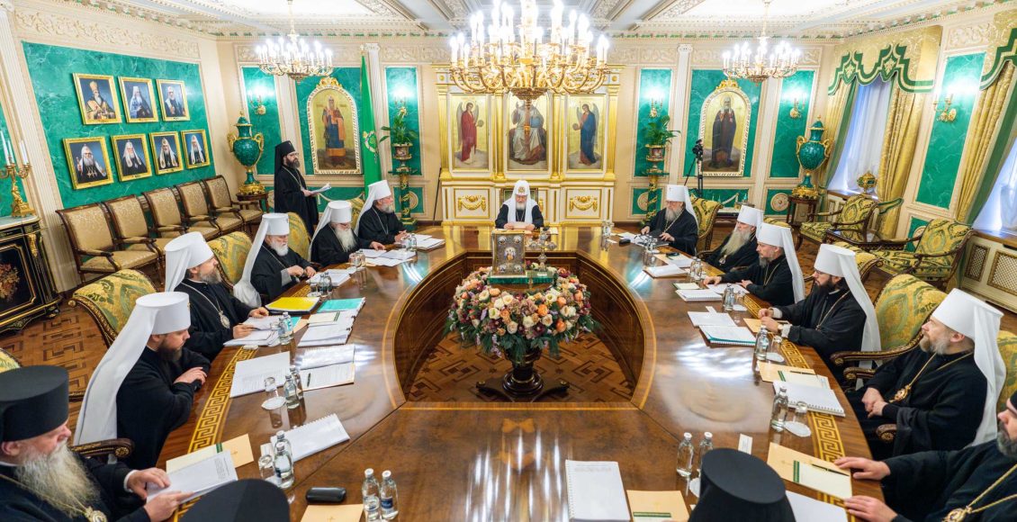 Συνεδριάζει-η-Ιερά-Σύνοδος-του-Πατριαρχείου-Μόσχας