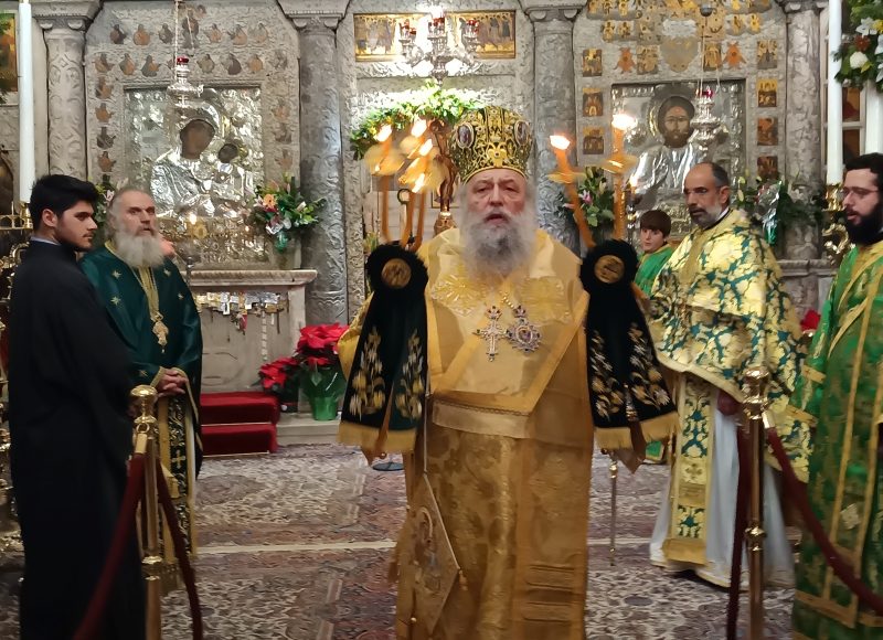 Η-εορτή-των-Χριστουγέννων-στο-Ιερό-Προσκύνημα-Παναγίας-Εκατονταπυλιανής-Πάρου