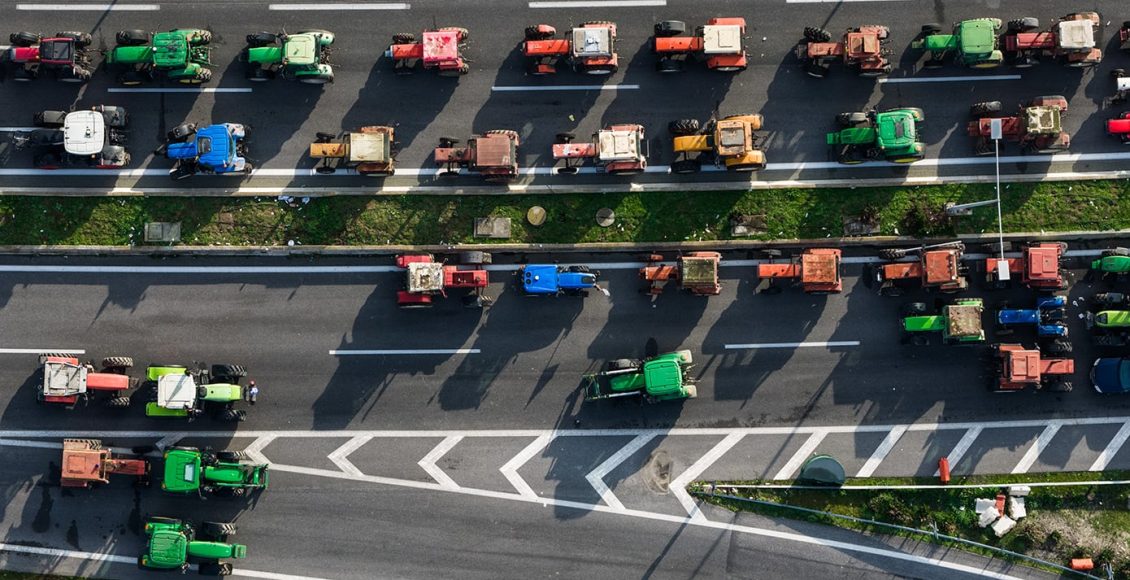 Κλιμάκωση-του-αγώνα-τους-αποφάσισαν-οι-αγρότες-του-μπλόκου-της-Νίκαιας-–-Έκλεισαν-τα-Μάλγαρα-στο-ρεύμα-εξόδου