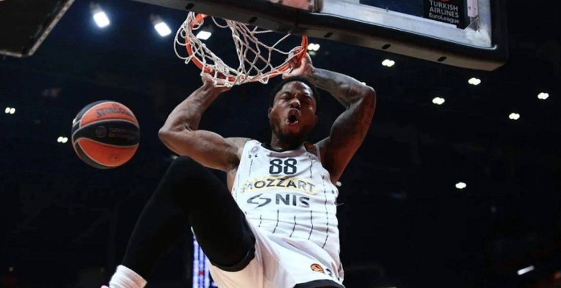 Ολυμπιακός:-Γιατί-η-5η-Ιανουαρίου-είναι-η-καθοριστική-διορία-για-τον-Ταϊρίκ-Τζόουνς-της-Παρτίζαν