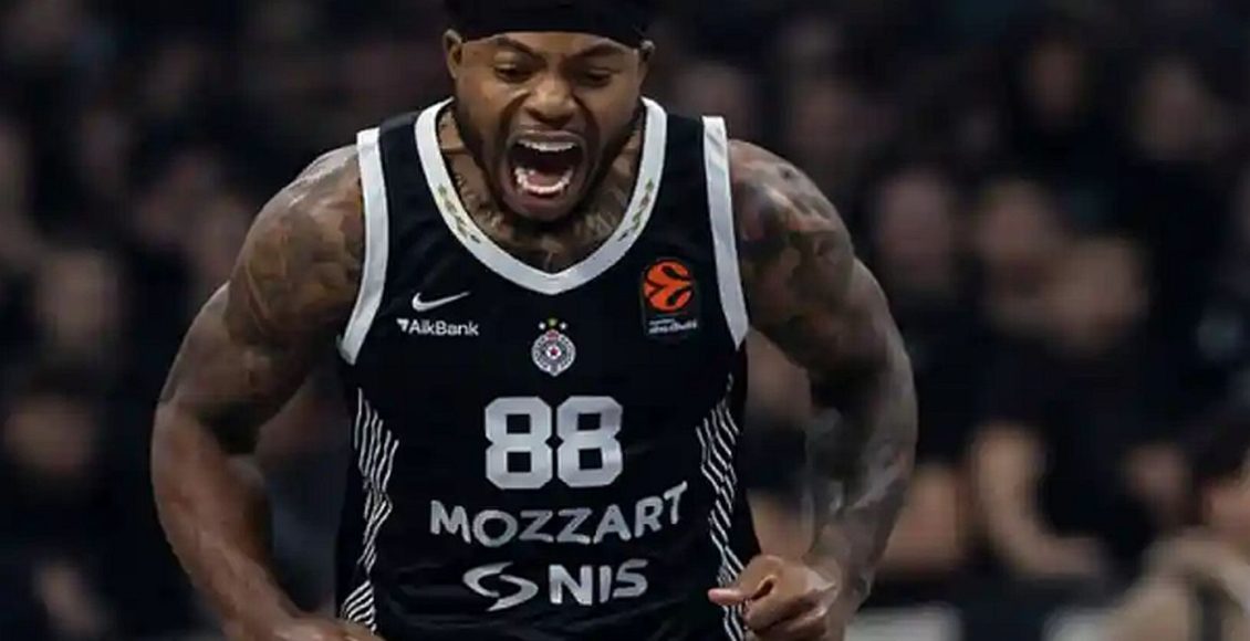 Ο-Τζόουνς-που-υπογράφει-στον-Ολυμπιακό,-είχε-σοβαρό-επεισόδιο-με-Μπαρτζώκα