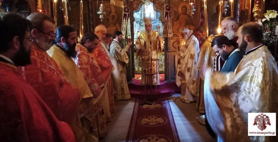Αρχιερατική-Θεία-Λειτουργία-επί-της-Συνάξεως-της-Υπεραγίας-Θεοτόκου-στην-ΙΜ.-Ζερμπίτσης