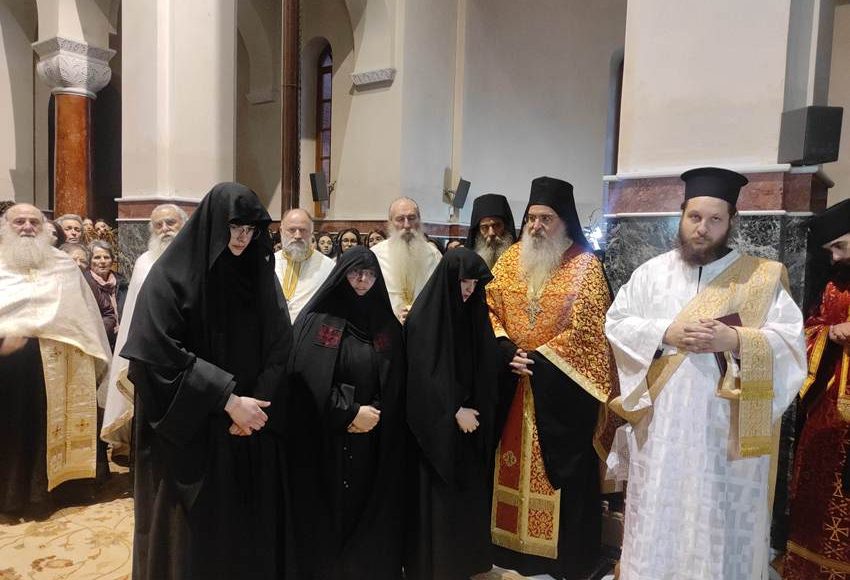 Ρασοφορίες-στο-Ιερό-Ησυχαστήριο-«Ο-Τίμιος-Σταυρός»-Μαψού-Κορινθίας