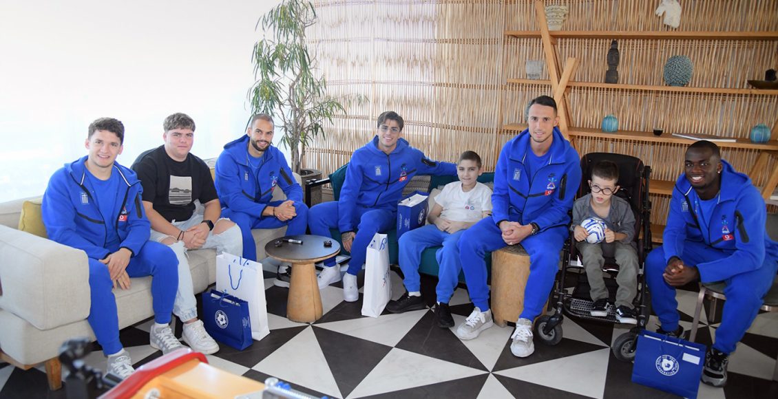 Τζόλης,-Τετέι,-Ρότα-και-Χατζηδιάκος-έκαναν-έκπληξη-σε-τρία-παιδιά-από-το make-a-wish Ελλάδος