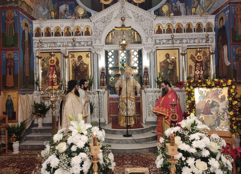 Ο-Μητροπολίτης-Παροναξίας-Καλλίνικος-στη-Μάρπησσα-της-Πάρου