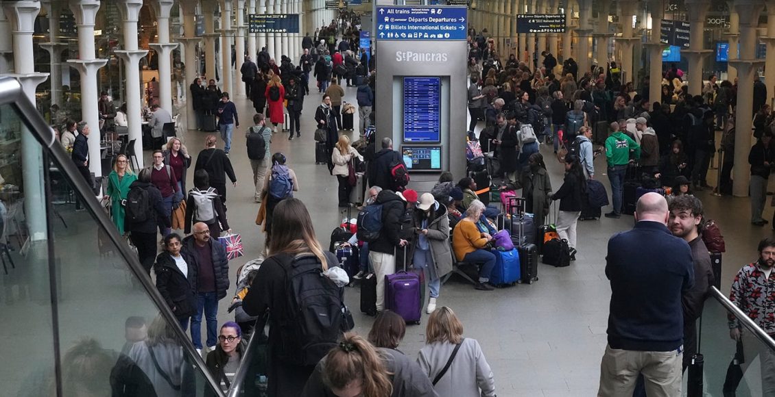 Διακοπή-μέχρι-νεωτέρας-όλων-των-δρομολογίων-της-eurostar-μέσω-της-Μάγχης-λόγω-προβλημάτων-στην-ηλεκτροδότηση