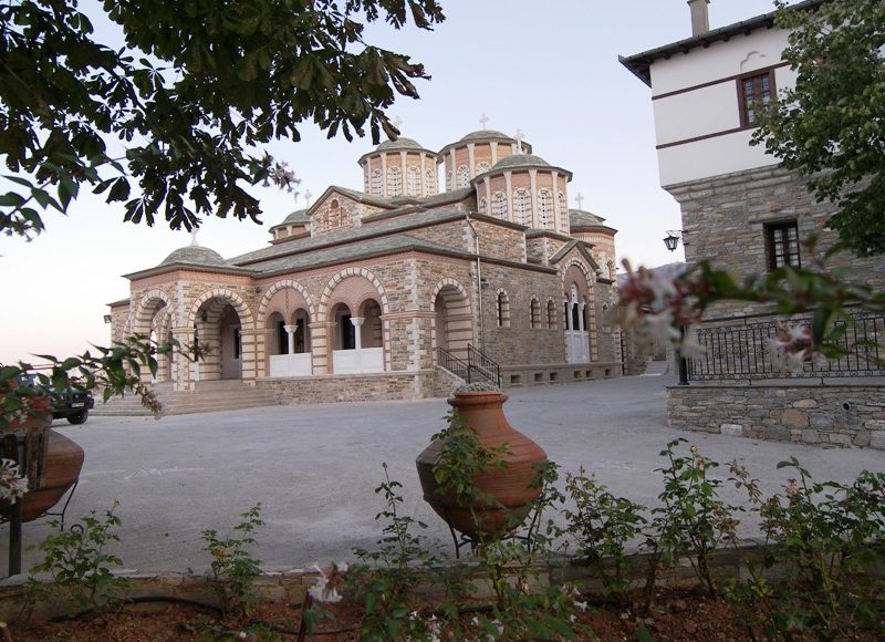 Ακολουθίες-του-Αγίου-Δωδεκαημέρου-ζωντανά-στο-pemptousia-fm-από-την-ΙΜ.-Παμμεγίστων-Ταξιαρχών-Πηλίου