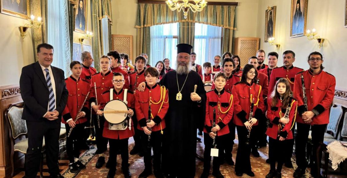 Πρωτοχρονιάτικα-κάλαντα-και-εόρτιες-επισκέψεις-στην-Ιερά-Μητρόπολη-Ρεθύμνης-και-Αυλοποτάμου