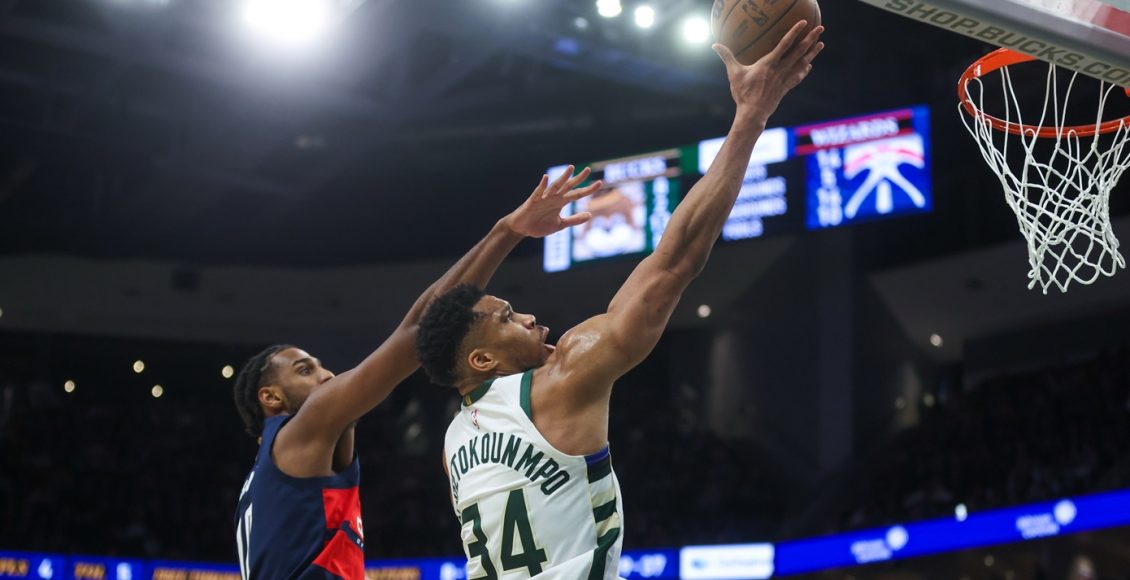 Δεν-σηκώνουν-κεφάλι-οι-Μπακς:-Νέα-ήττα-από-τους-Ουάσινγκτον-Γουίζαρντς-–-Παλεύει-μόνος-του-ο-Γιάννης-Αντετοκούνμπο