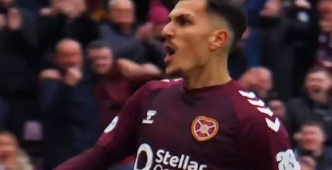 Στη-Σκωτία-για-τον-Έλληνα… spiderman ΑΕΚ-και-Παναθηναϊκός!