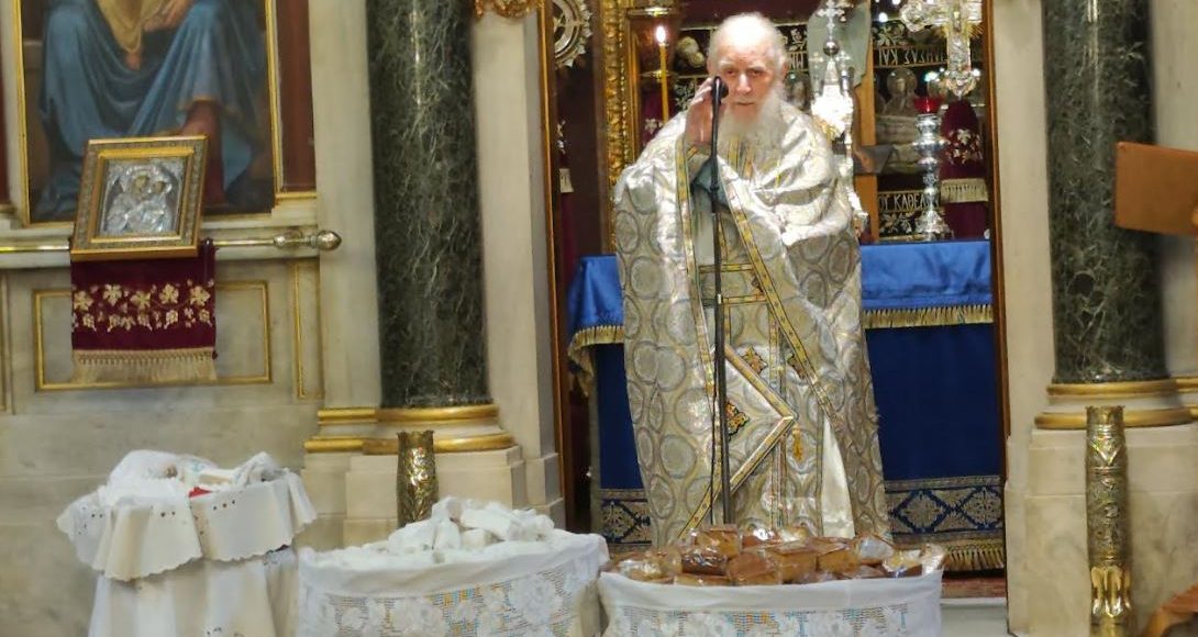 Ηθική-ανάταση-για-την-ιερή-Πρωτοχρονιά,-στην-Παναγία-Χρυσοσπηλιώτισσα-Αθηνών