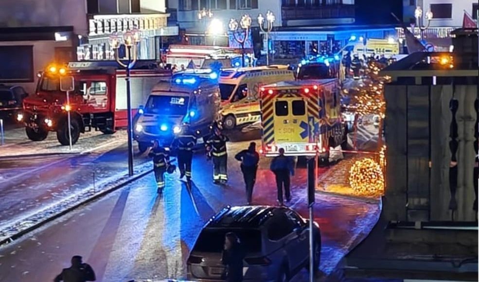 Τραγωδία-στην-Ελβετία:-Ταυτοποιήθηκαν-τα-πρώτα-τέσσερα-θύματα-από-την-φωτιά-σε-μπαρ