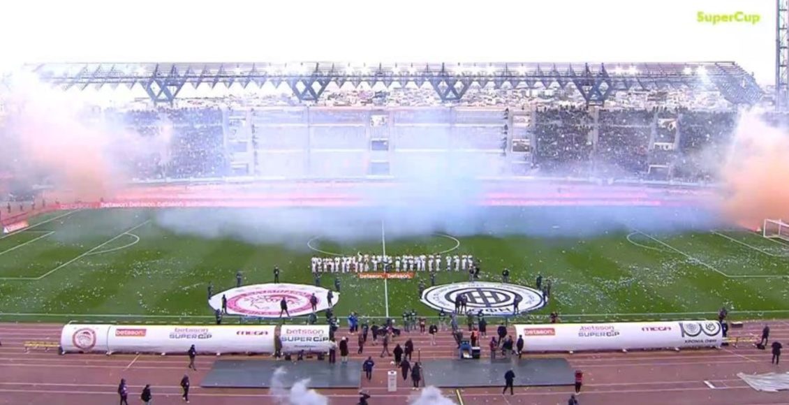 Ολυμπιακός-–-ΟΦΗ:-Εντυπωσιακή-ατμόσφαιρα-στην-είσοδο-των-δύο-ομάδων