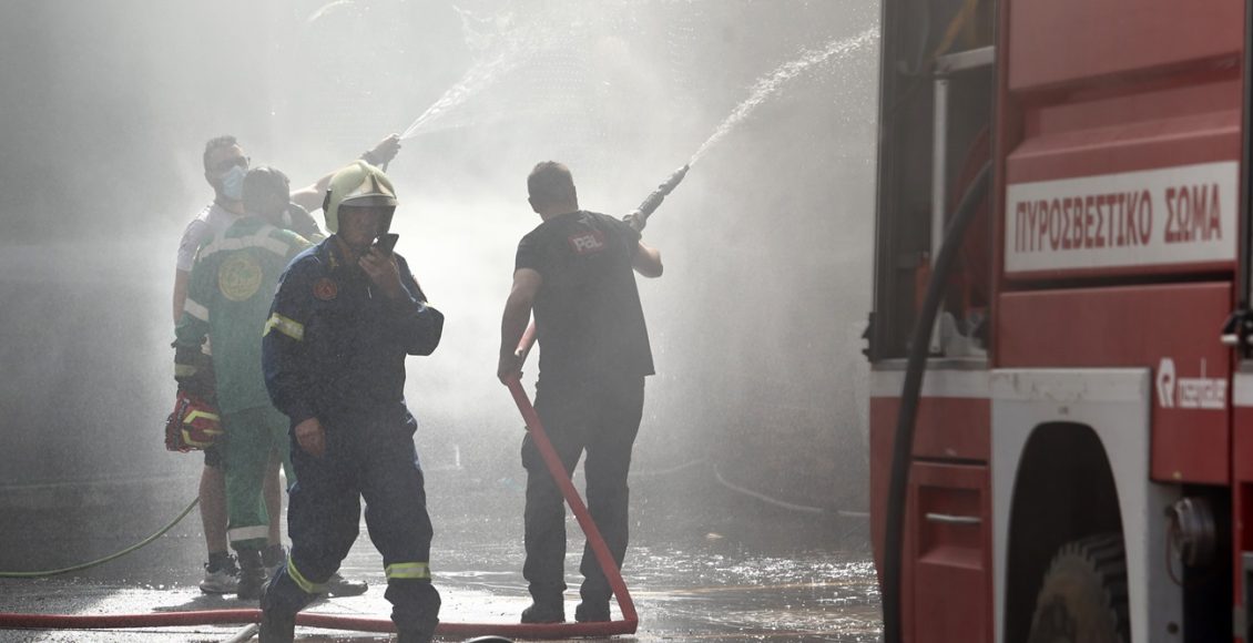 Φωτιά-σε-κατάστημα-περιποίησης-νυχιών-στη-Νέα-Σμύρνη-–-Καταστράφηκε-ολοσχερώς