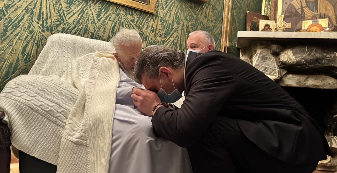 Ο-Πρόεδρος-της-Γεωργίας-ευχήθηκε-στον-Πατριάρχη-Ηλία-για-τα-93α-γενέθλιά-του