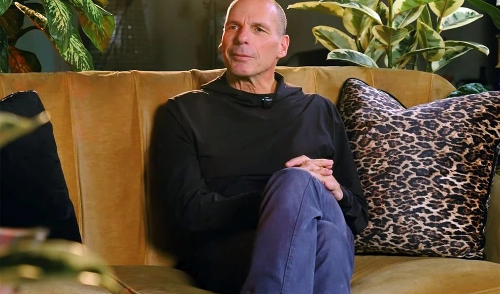 Βαρουφάκης:-Έχω-κάνει-ecstasy-και-χόρευα-16-ώρες-–-Θα-ήθελα-να-δω-την-Μέρκελ-μαστουρωμένη