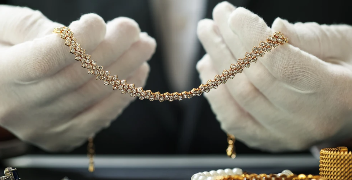 Οι-«Ροζ-Πάνθηρες»-πίσω-από-τη-ληστεία-σε-κοσμηματοπωλείο-στη-Χαλκιδική-–-Πώς-έκλεψαν-κοσμήματα-αξίας-580.000-ευρώ