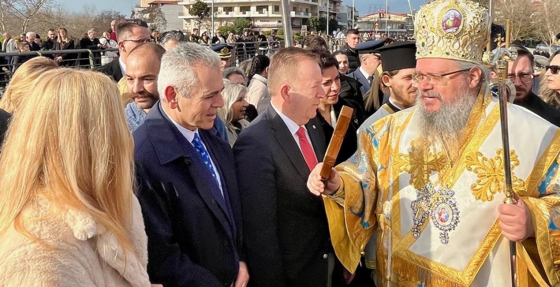 Μ.-Χαρακόπουλος-στον-αγιασμό-υδάτων:-Να-αναβαπτιστούμε-στις-διαχρονικές-αξίες-του-ελληνισμού-(ΒΙΝΤΕΟ&ΦΩΤΟ)