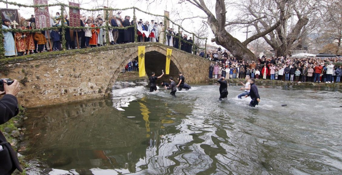 Θεοφάνεια-στην-Έδεσσα-και-στην-Αριδαία