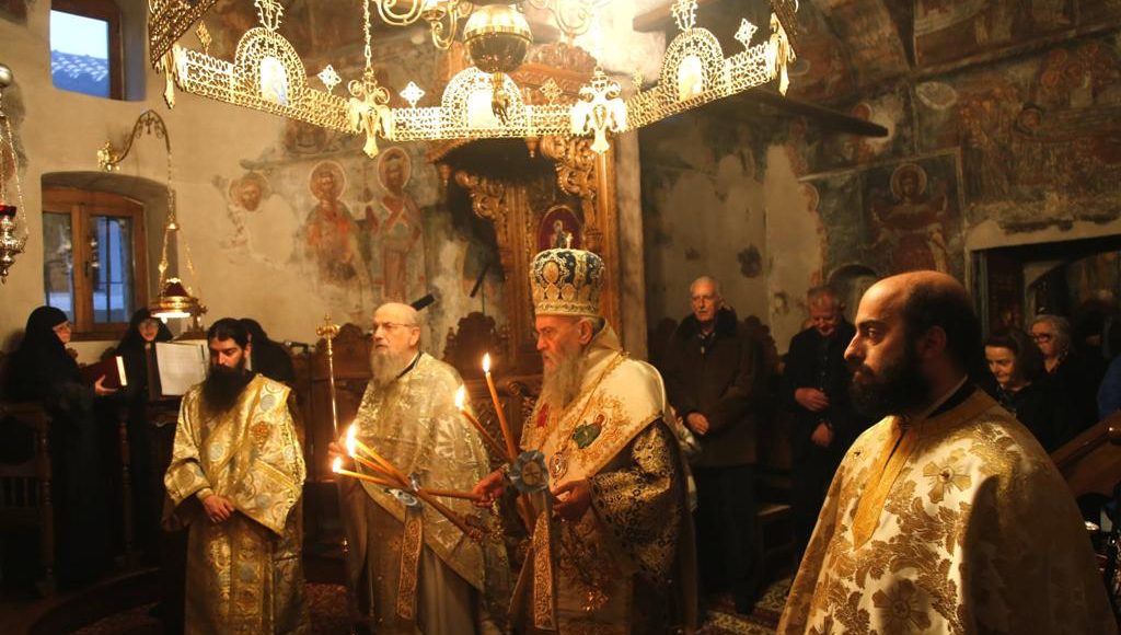 Η-Σύναξη-του-Τιμίου-Προδρόμου-την-ομώνυμη-Ιερά-Μονή-Βομβοκούς-Ναυπακτίας